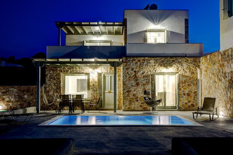 Desiterra Resort Suites & Villas Karterados  Zewnętrze zdjęcie