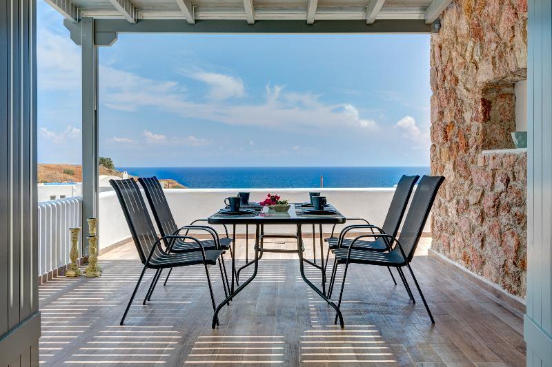 Desiterra Resort Suites & Villas Karterados  Zewnętrze zdjęcie